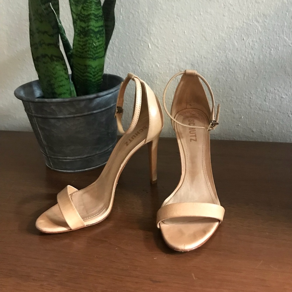 SCHUTZ Nude Heels Sz 6.5